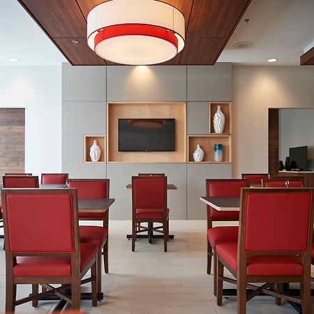 Holiday Inn Express & Suites St. John'S Airport By Ihg Buitenkant foto