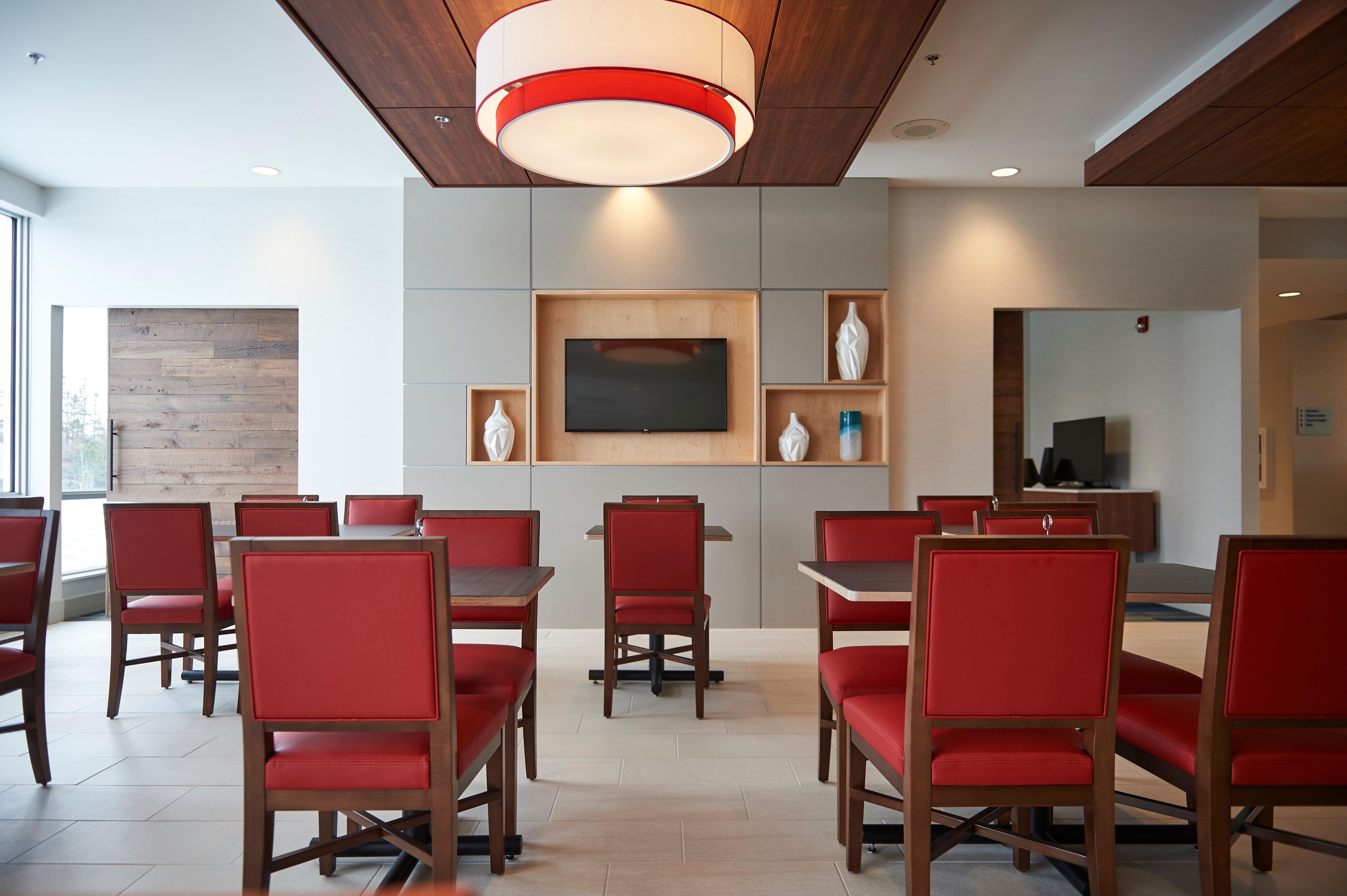 Holiday Inn Express & Suites St. John'S Airport By Ihg Buitenkant foto