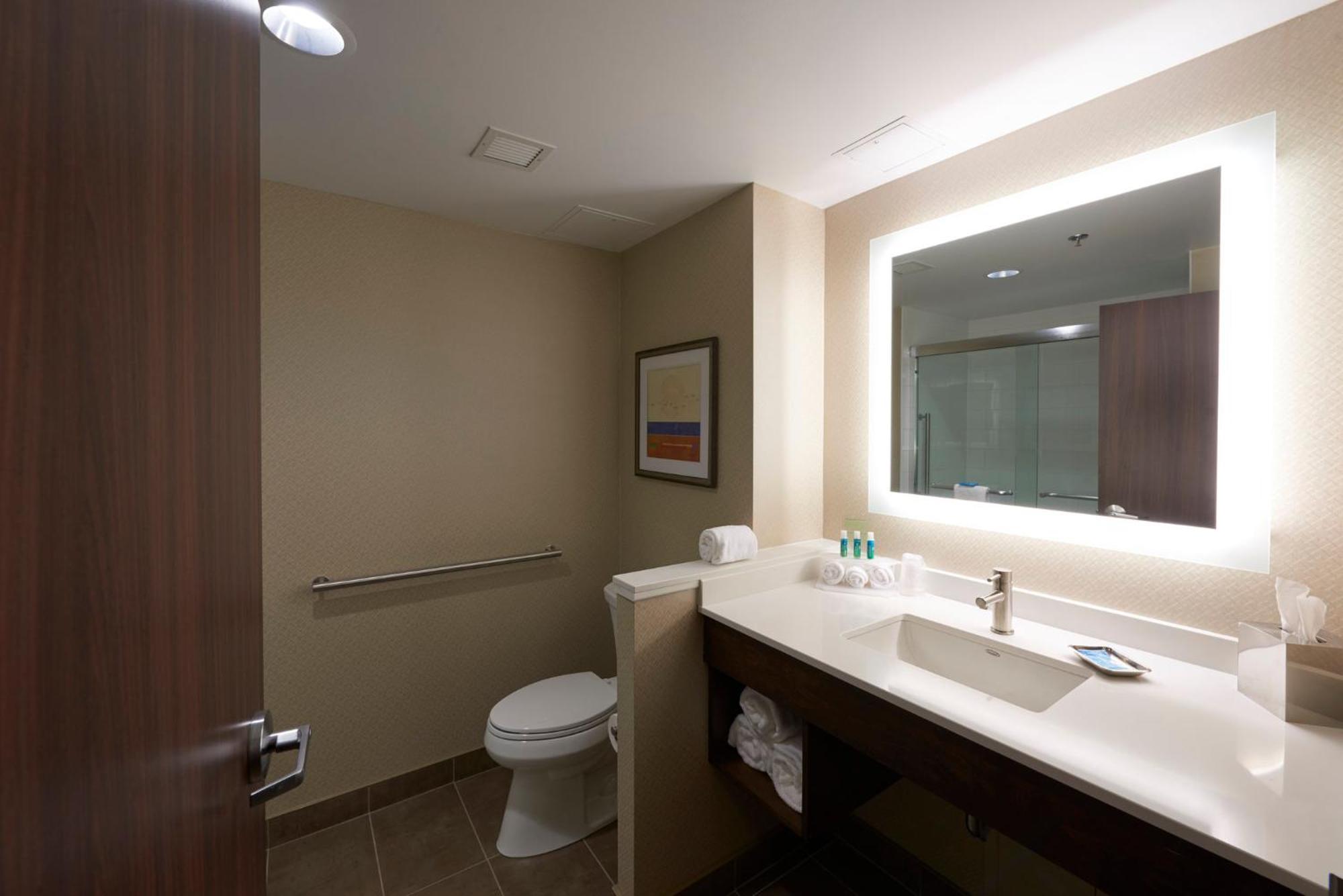 Holiday Inn Express & Suites St. John'S Airport By Ihg Buitenkant foto
