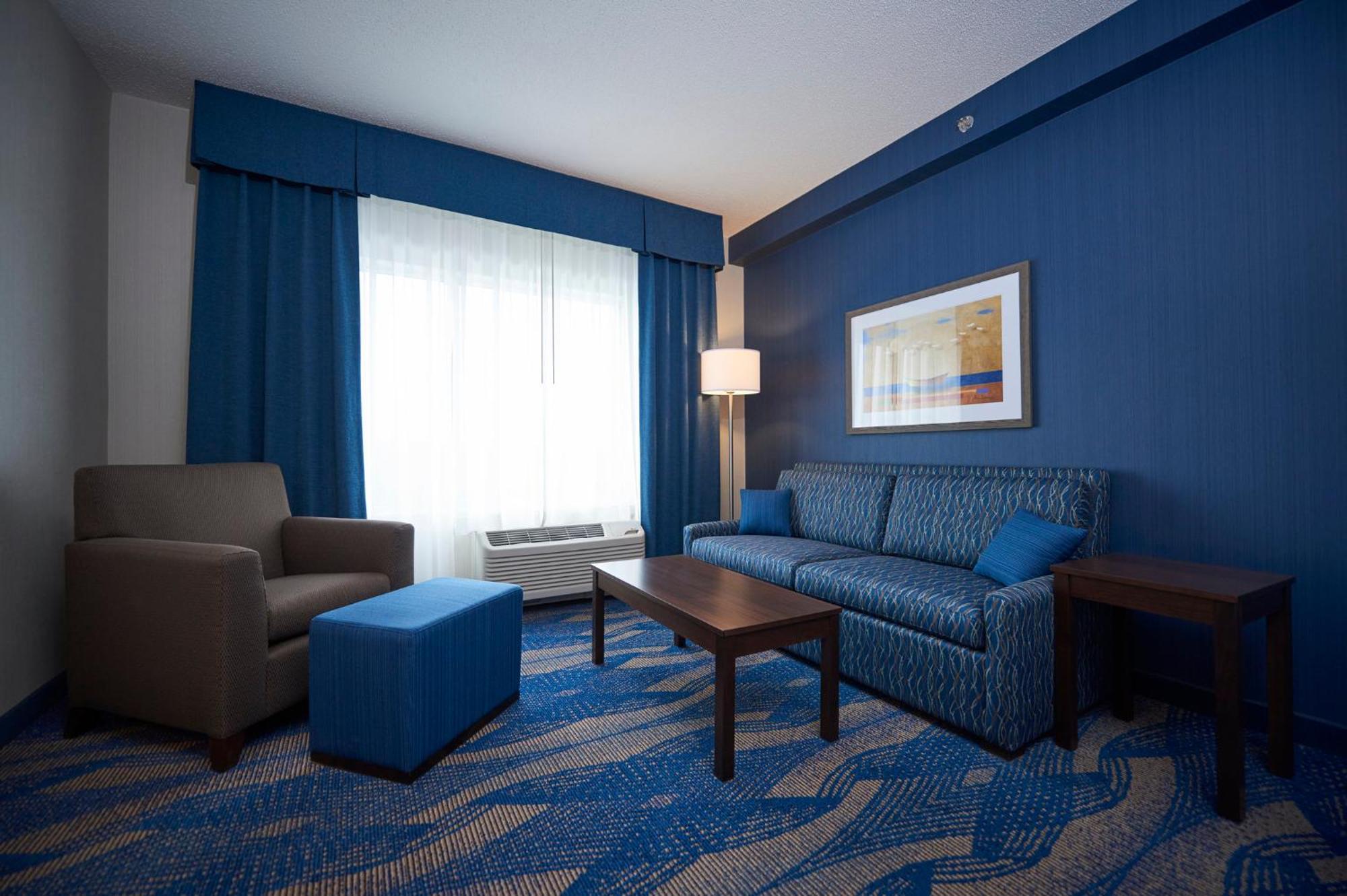 Holiday Inn Express & Suites St. John'S Airport By Ihg Buitenkant foto