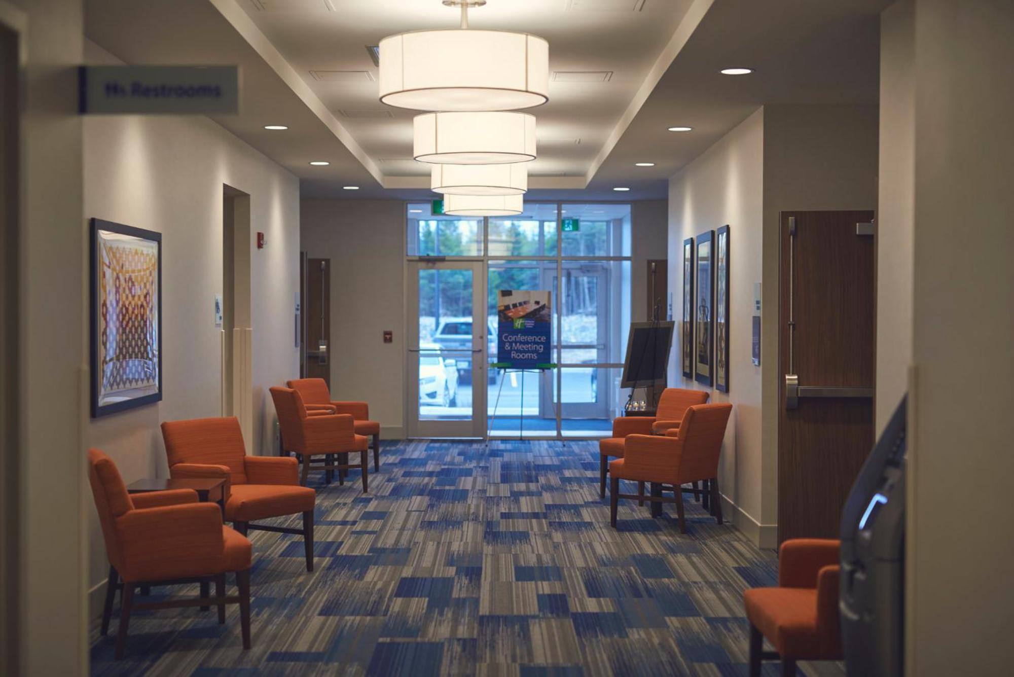 Holiday Inn Express & Suites St. John'S Airport By Ihg Buitenkant foto